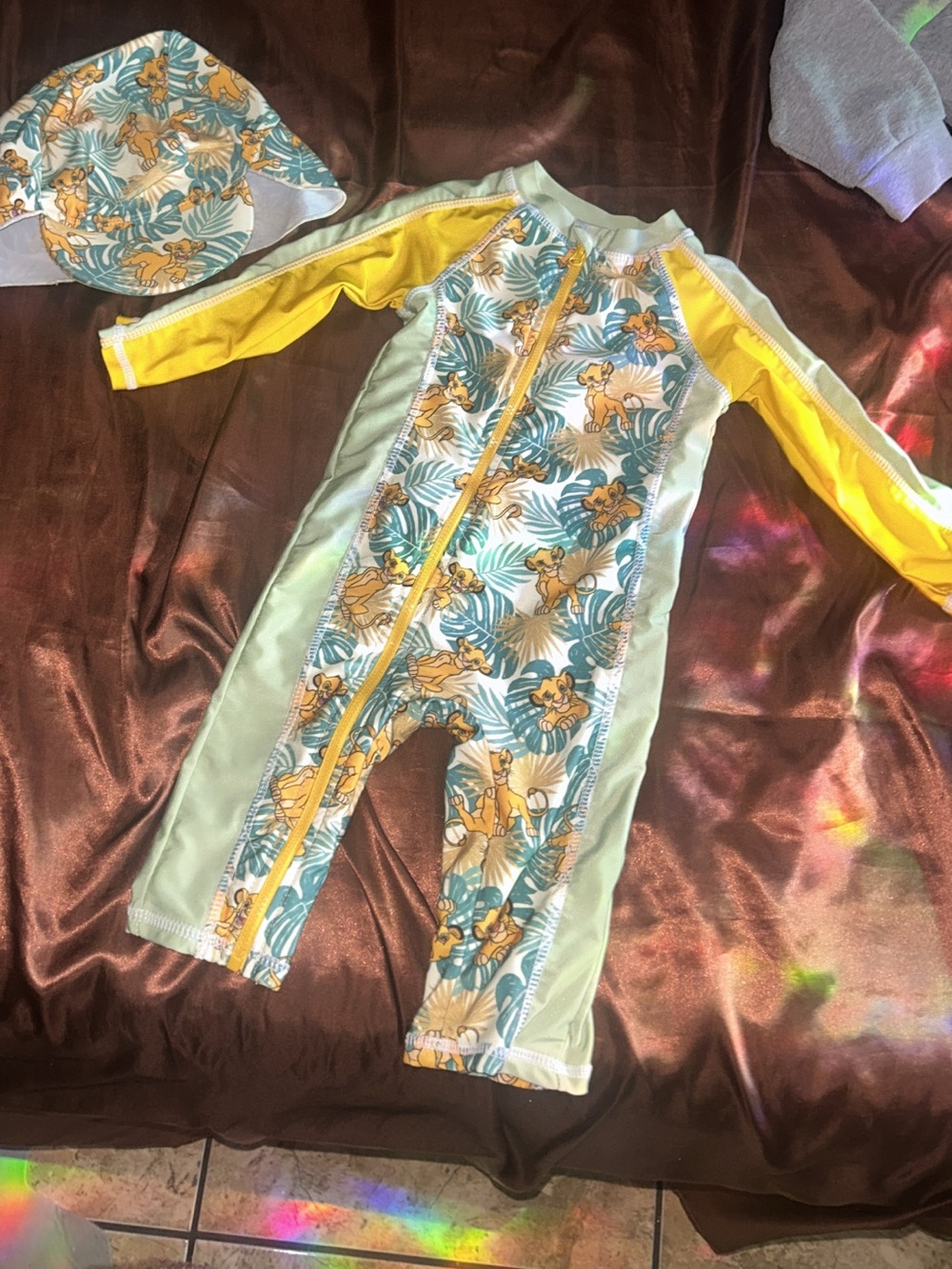 Kids Yellow & Mint Lion Print Long-Sleeve Swimsuit with Sun Hat